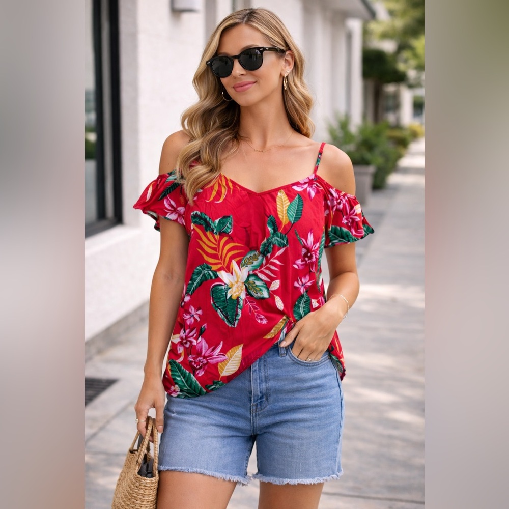 Old Navy Floral Red Women's Top Size Small A48